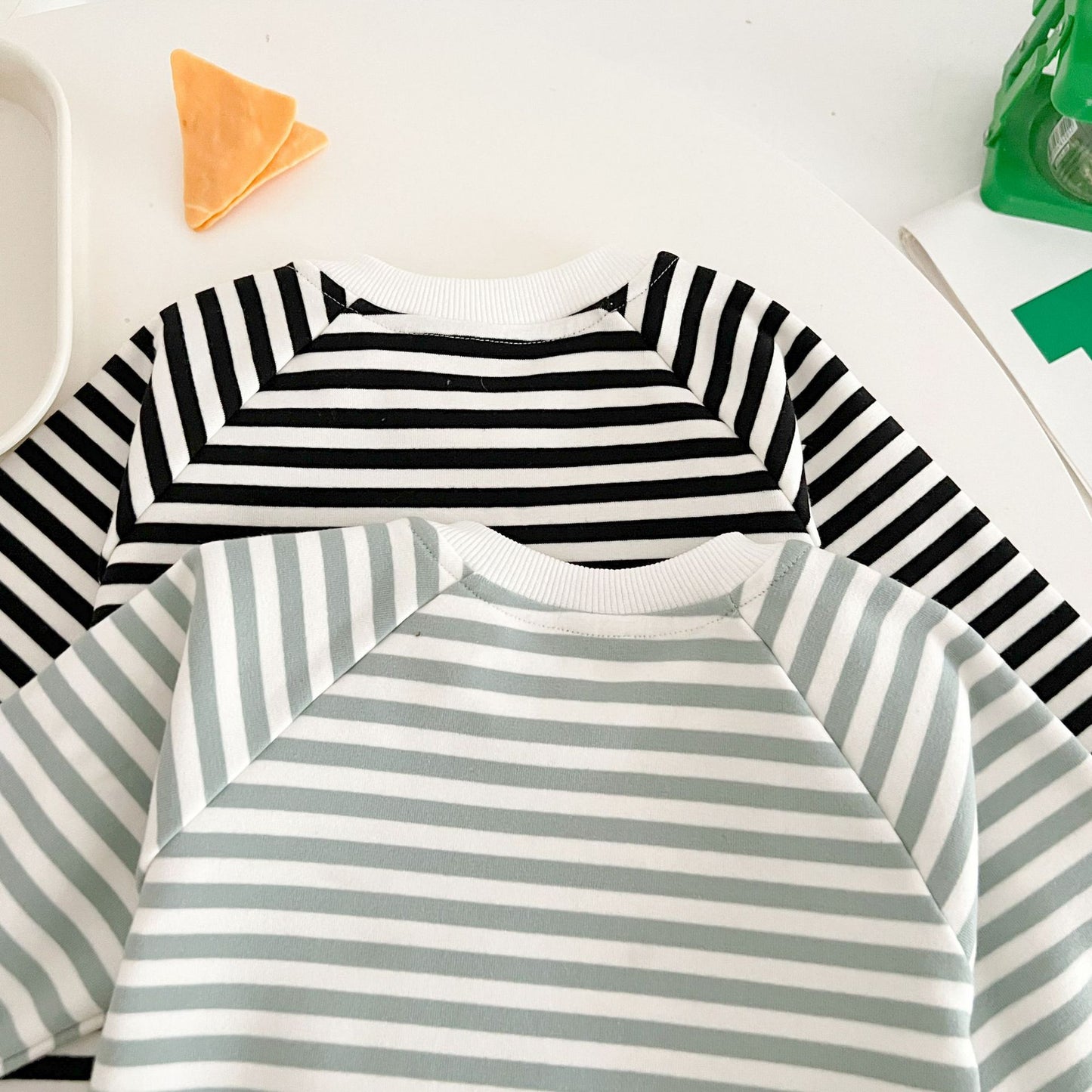 【現貨】冬季嬰兒 條紋恐龍刺繡長袖連身衣爬服 / 爬服