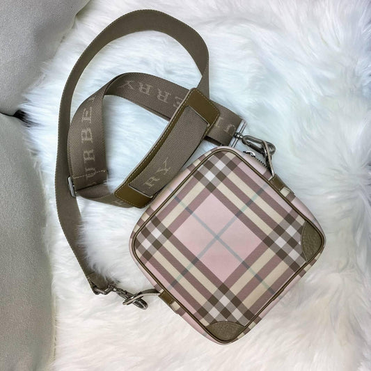 【 In - Stock 】Burberry Nova 正方形粉紅色格紋斜揹包 - Cnjpkitchen ❤️ 🇯🇵日本廚具 家居生活雜貨店