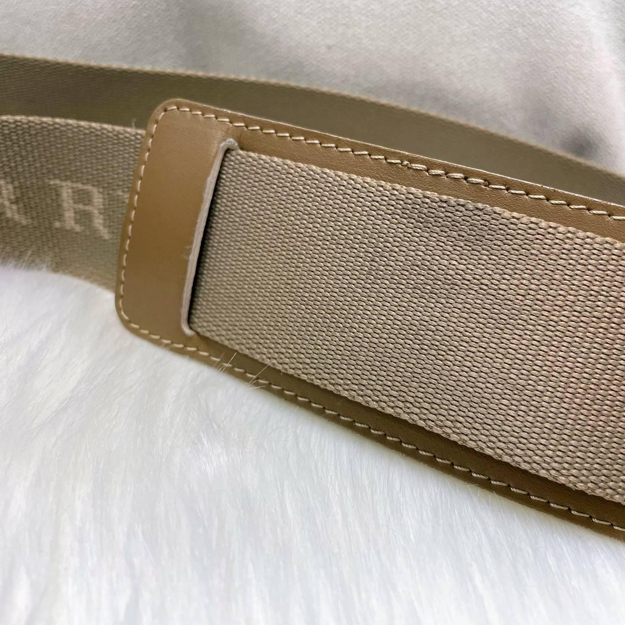 【 In - Stock 】Burberry Nova 正方形粉紅色格紋斜揹包 - Cnjpkitchen ❤️ 🇯🇵日本廚具 家居生活雜貨店