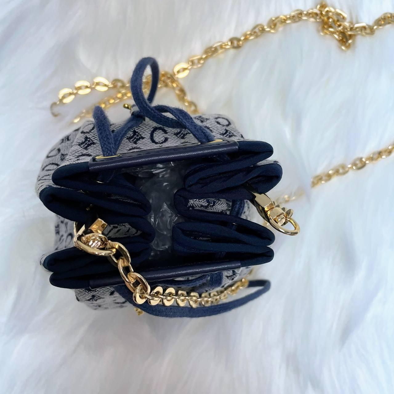 【 In - Stock 】Celine C Macadam Blason 海軍藍帆布抽繩迷你包 - Cnjpkitchen ❤️ 🇯🇵日本廚具 家居生活雜貨店