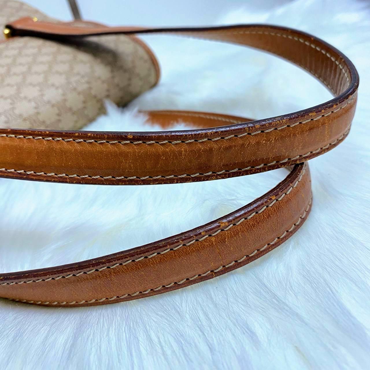 【 In - Stock 】Celine Macadam 復古淺色碎石紋老花手拿包 - Cnjpkitchen ❤️ 🇯🇵日本廚具 家居生活雜貨店