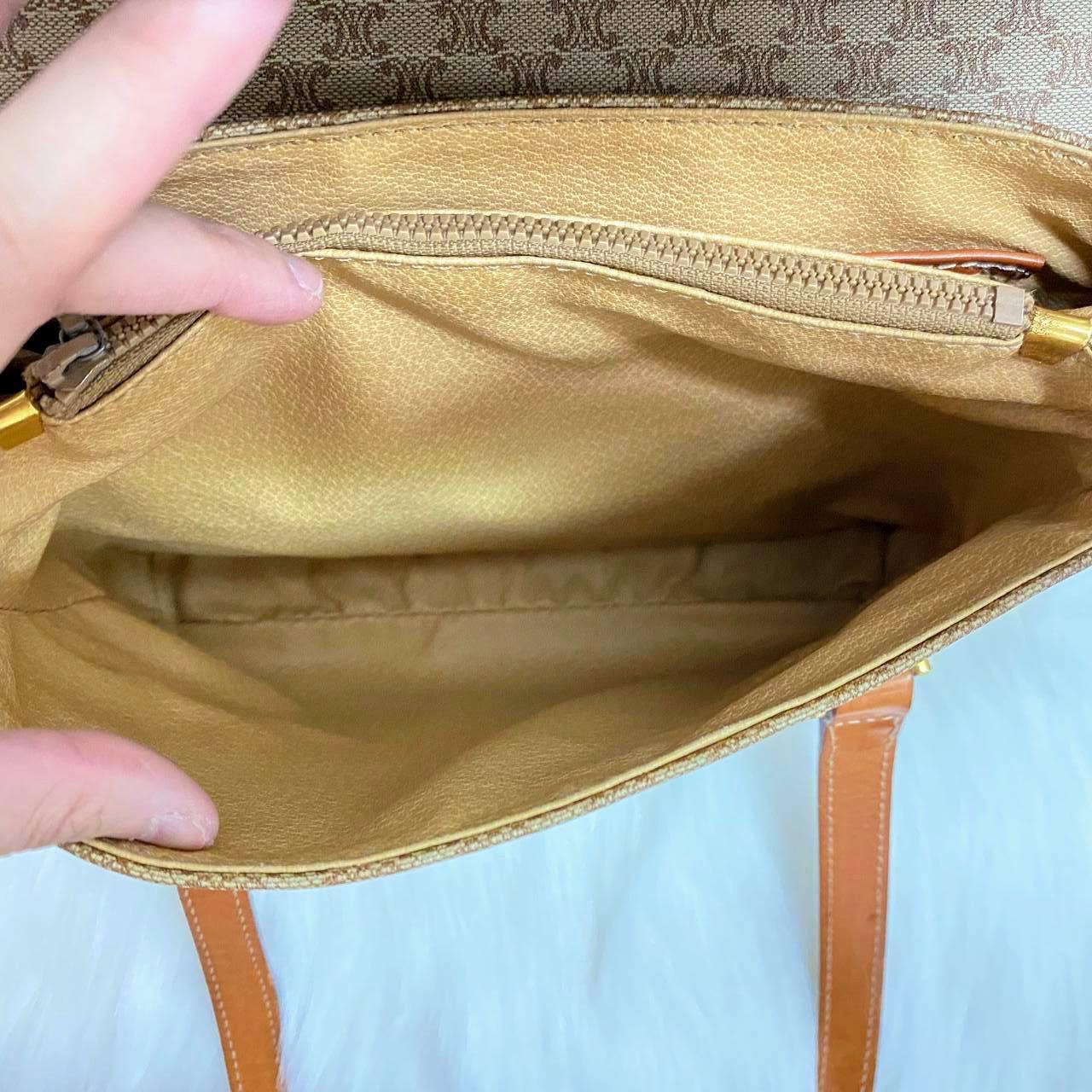 【 In - Stock 】Celine Macadam 復古淺色碎石紋老花手拿包 - Cnjpkitchen ❤️ 🇯🇵日本廚具 家居生活雜貨店