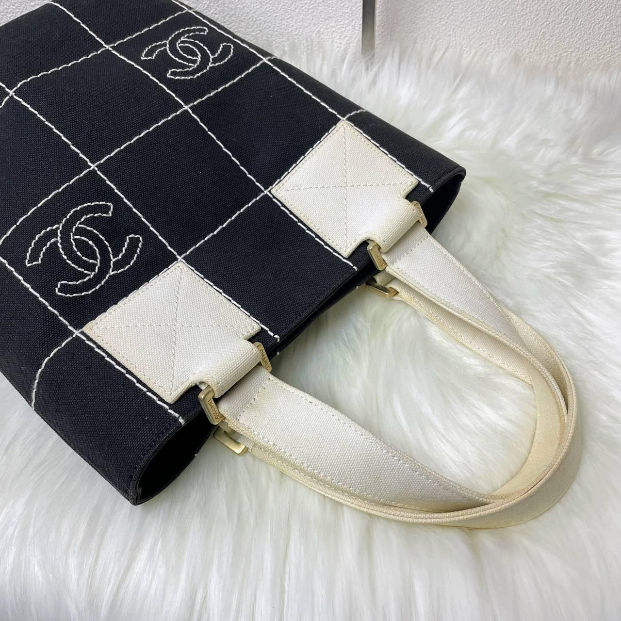 【 In - Stock 】Chanel Coco mark Vintage 黑色x白色巧克力格帆布手提包 - Cnjpkitchen ❤️ 🇯🇵日本廚具 家居生活雜貨店