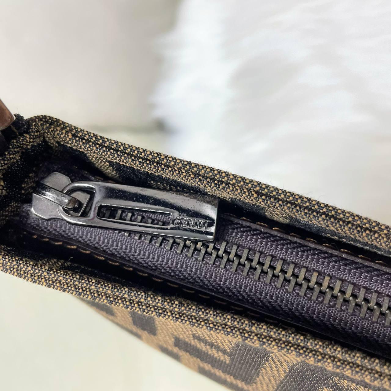 【 In - Stock 】Fendi Zucca 圖案棕茶色單肩手拿帆布包 - Cnjpkitchen ❤️ 🇯🇵日本廚具 家居生活雜貨店