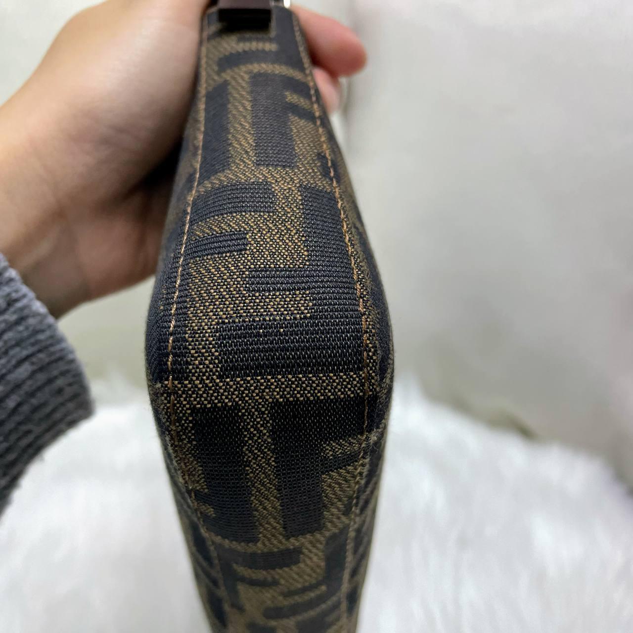 【 In - Stock 】Fendi Zucca 圖案棕茶色單肩手拿帆布包 - Cnjpkitchen ❤️ 🇯🇵日本廚具 家居生活雜貨店