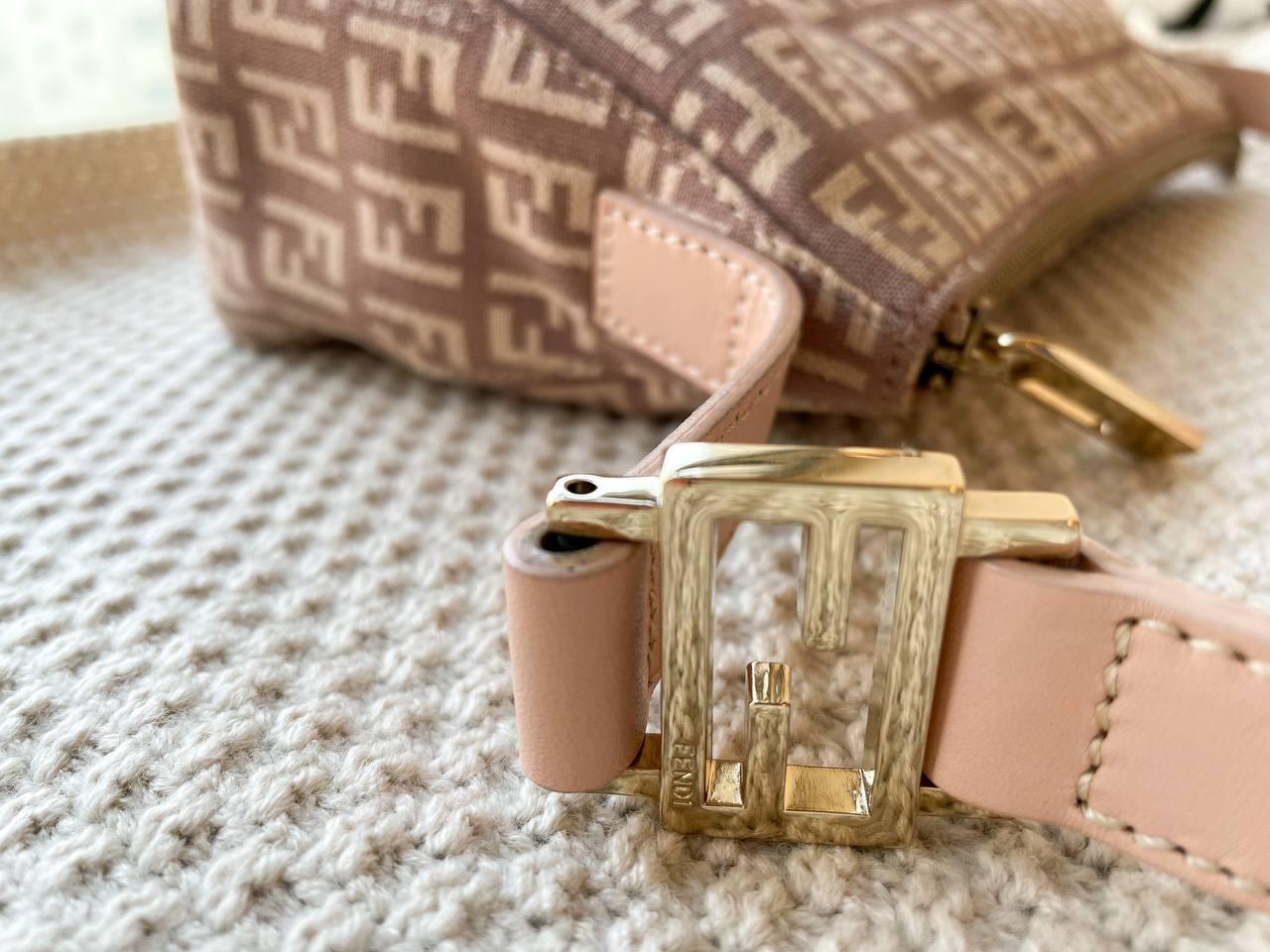 【 In - Stock 】Pink Fendi Shoulder Bag - Cnjpkitchen ❤️ 🇯🇵日本廚具 家居生活雜貨店