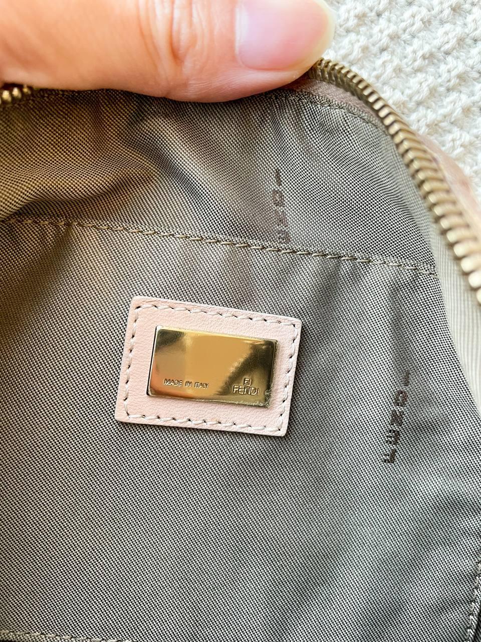 【 In - Stock 】Pink Fendi Shoulder Bag - Cnjpkitchen ❤️ 🇯🇵日本廚具 家居生活雜貨店