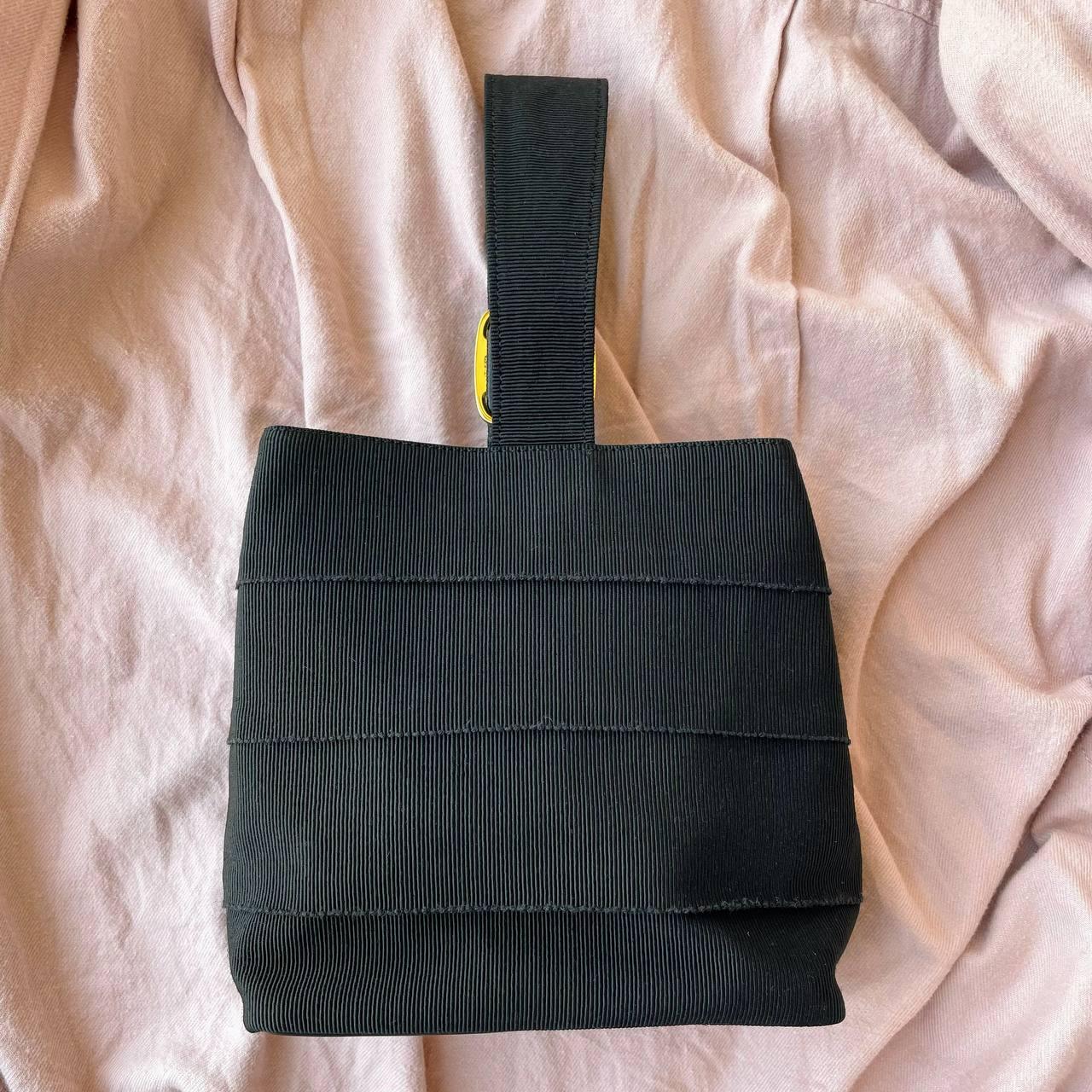 【 In - Stock 】Salvatore Ferragamo Vara 尼龍小牛皮迷你手提包 - Cnjpkitchen ❤️ 🇯🇵日本廚具 家居生活雜貨店