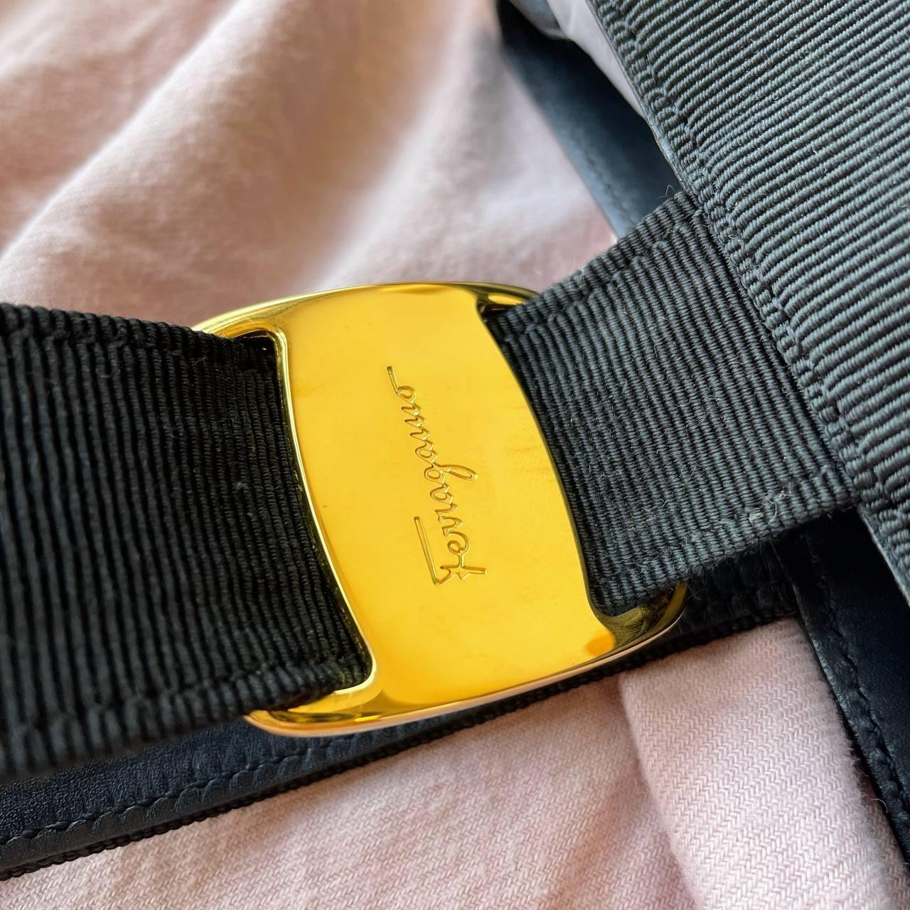 【 In - Stock 】Salvatore Ferragamo Vara 尼龍小牛皮迷你手提包 - Cnjpkitchen ❤️ 🇯🇵日本廚具 家居生活雜貨店