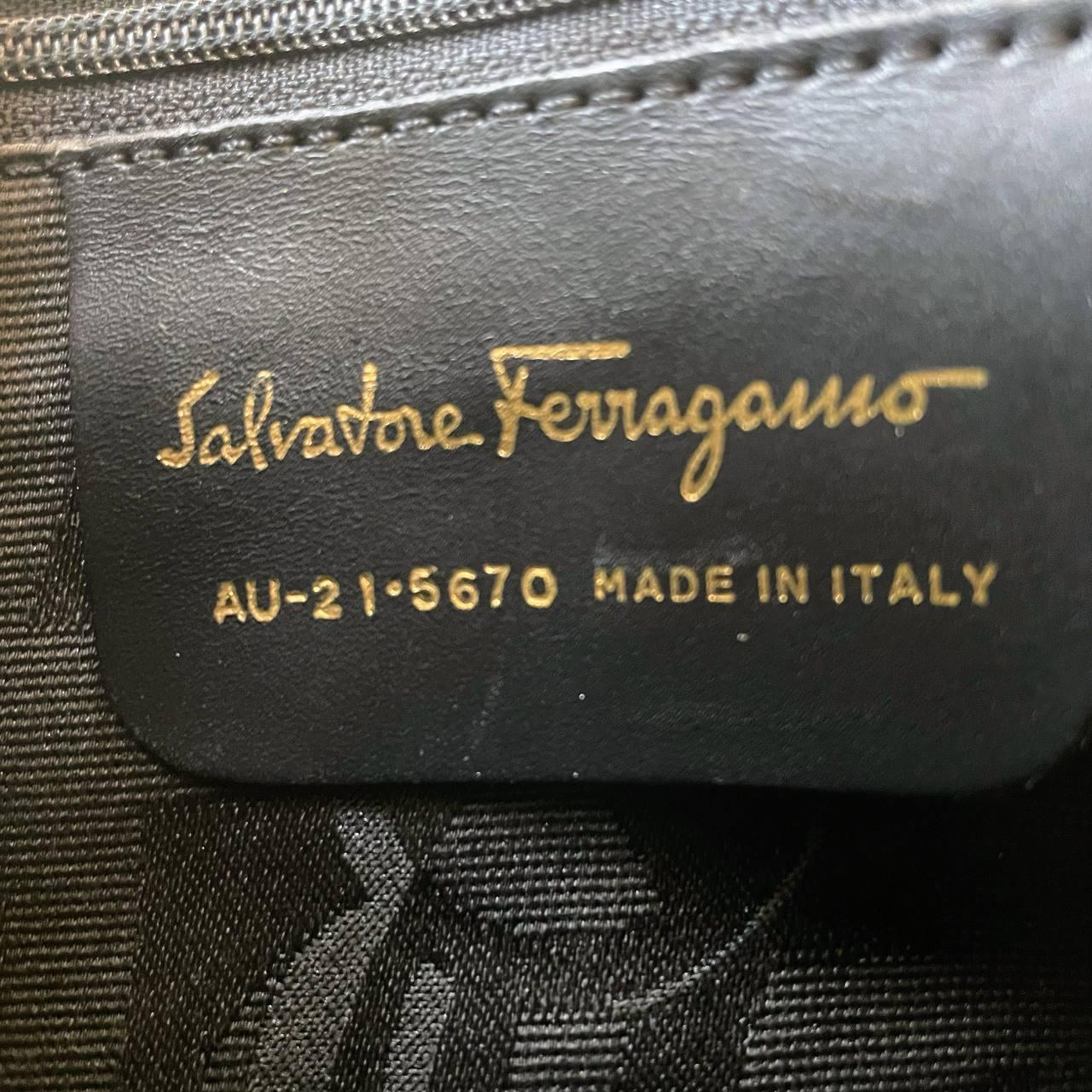 【 In - Stock 】Salvatore Ferragamo Vara 尼龍小牛皮迷你手提包 - Cnjpkitchen ❤️ 🇯🇵日本廚具 家居生活雜貨店