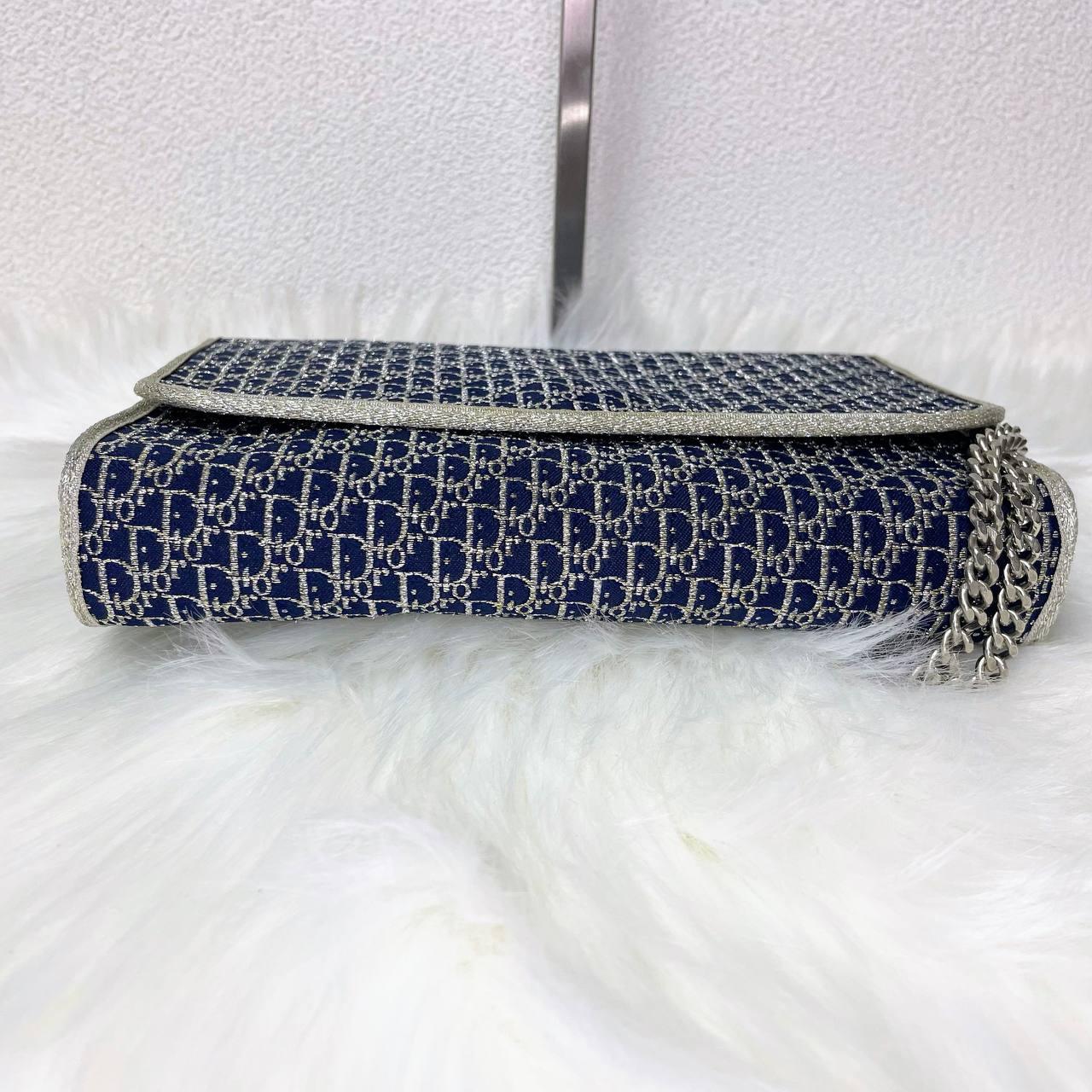 |In-Stock|Dior 復古 Trotter Lamé 銀 x 海軍藍兩用鏈條包 - Cnjpkitchen ❤️ 🇯🇵日本廚具 家居生活雜貨店