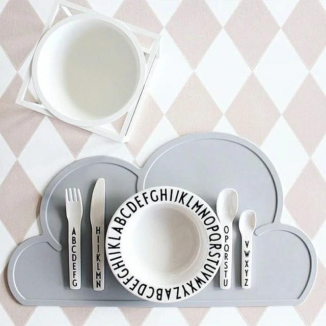 【現貨 - 🈹 瑕疵商品 🈹】北歐風 雲朵矽膠餐墊 - Cnjpkitchen ❤️ 🇯🇵日本廚具 家居生活雜貨店