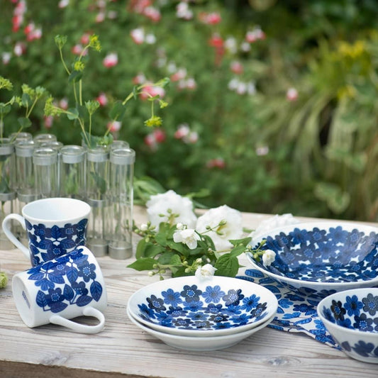 【預購】🇯🇵 日本製 Karuunu Kukkia 白瓷深藍花花碟 (2入) - Cnjpkitchen ❤️ 🇯🇵日本廚具 家居生活雜貨店