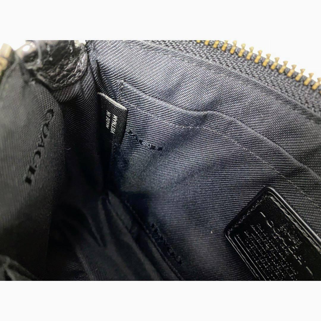 【 In-Stock 】接近未使用 Coach 黑色粒粒鏈帶迷你手拿包 - Cnjpkitchen ❤️ 🇯🇵日本廚具 家居生活雜貨店