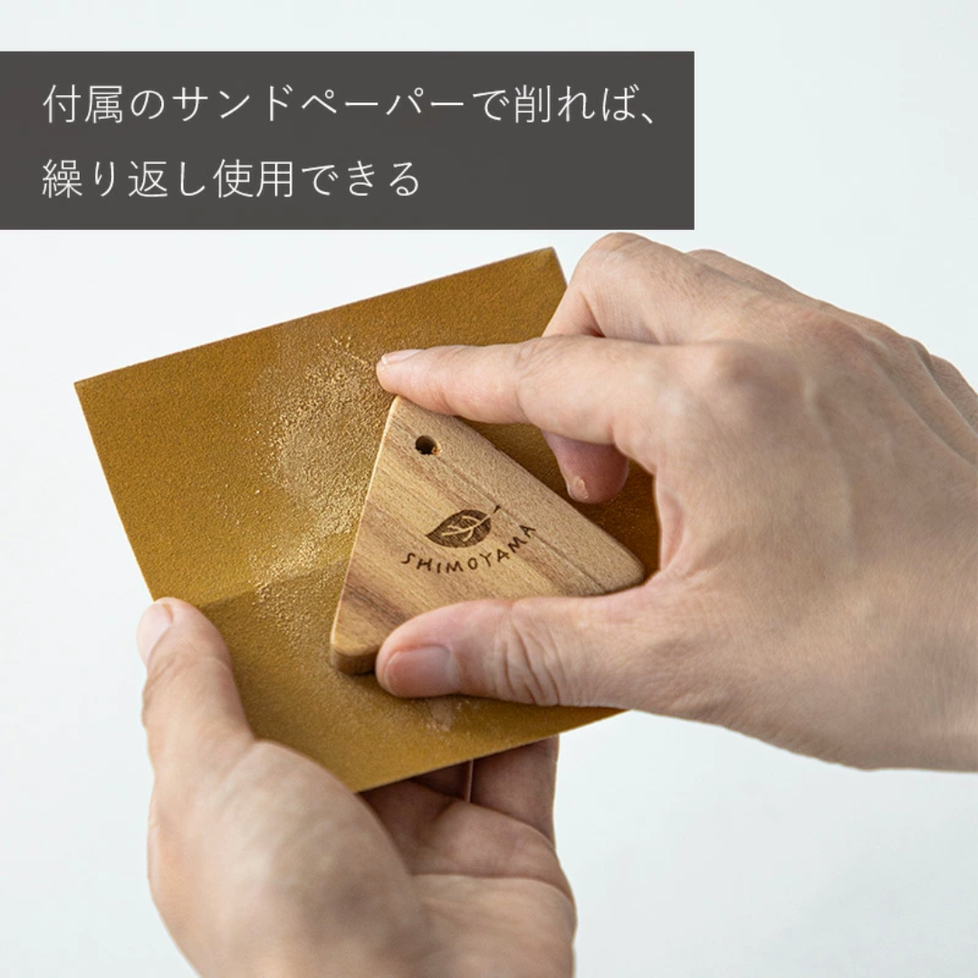 【預購】日本 Shimoyama 霜山 衣櫃收納箱去味驅蟲防蟑螂可懸掛三角形香樟木 (12枚入)