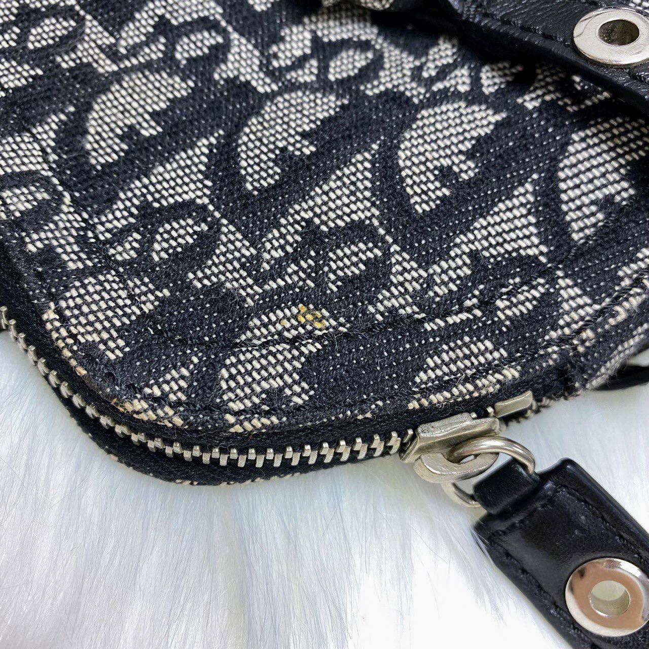 【 In - Stock 】Dior Trotter 花紋銀色Logo皮革波士頓手拿包 - Cnjpkitchen ❤️ 🇯🇵日本廚具 家居生活雜貨店