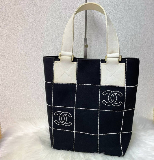 【 In-Stock 】Chanel Coco mark Vintage 黑色x白色巧克力格帆布手提包 - Cnjpkitchen ❤️ 🇯🇵日本廚具 家居生活雜貨店