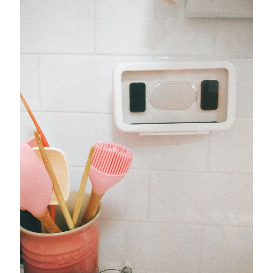 【預購】壁掛式廚房浴室 可360度旋轉 防水防油手機架